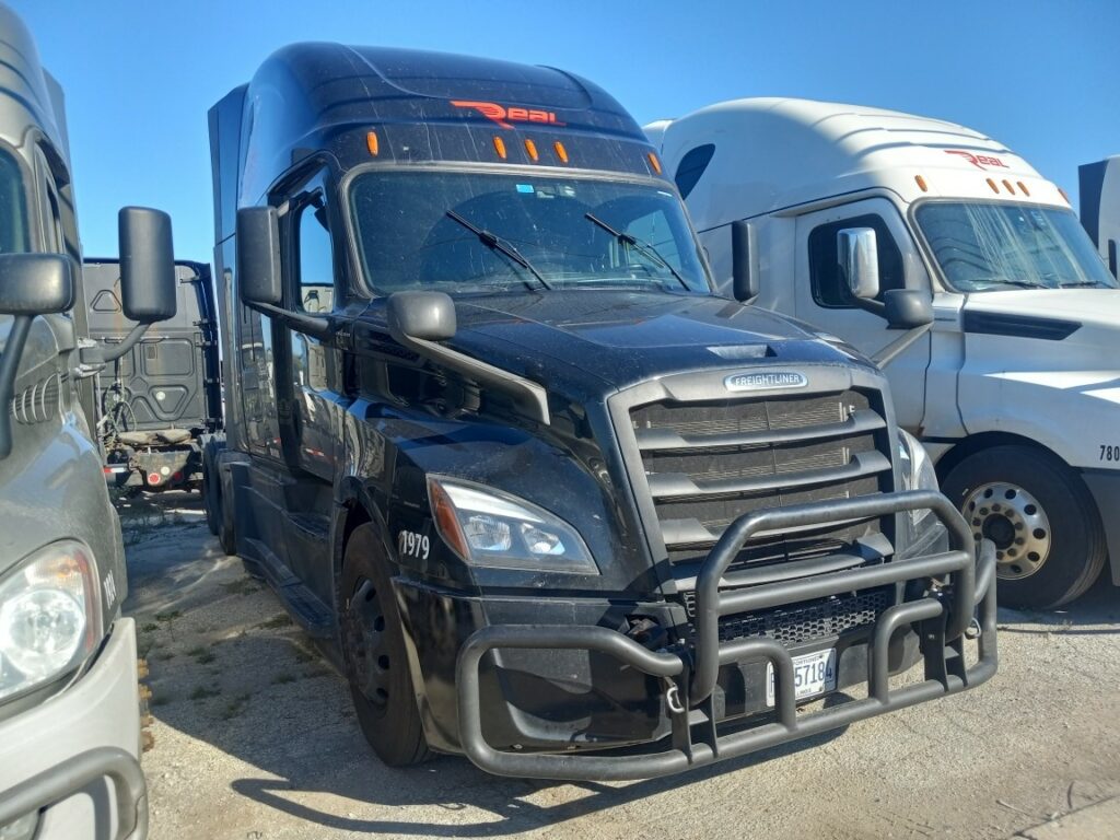 2020 Freightliner Cascadia #1979