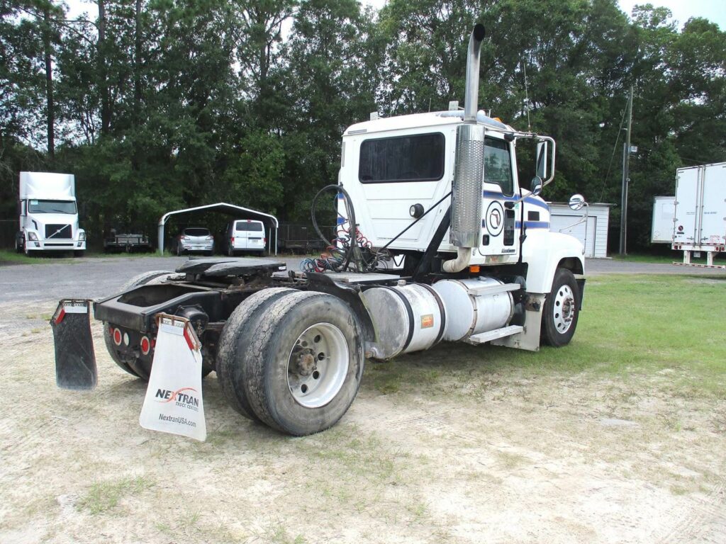 2006 Mack CHN612