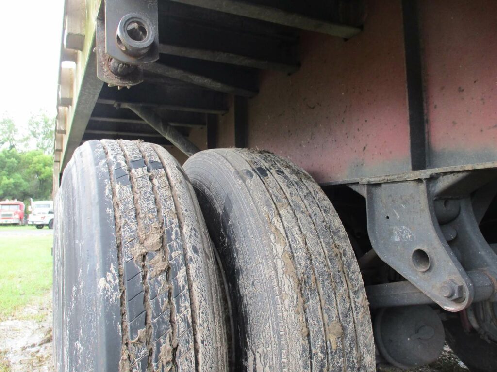 1997 Wilson 48X96 FLATBED WITH STEEL FLOOR