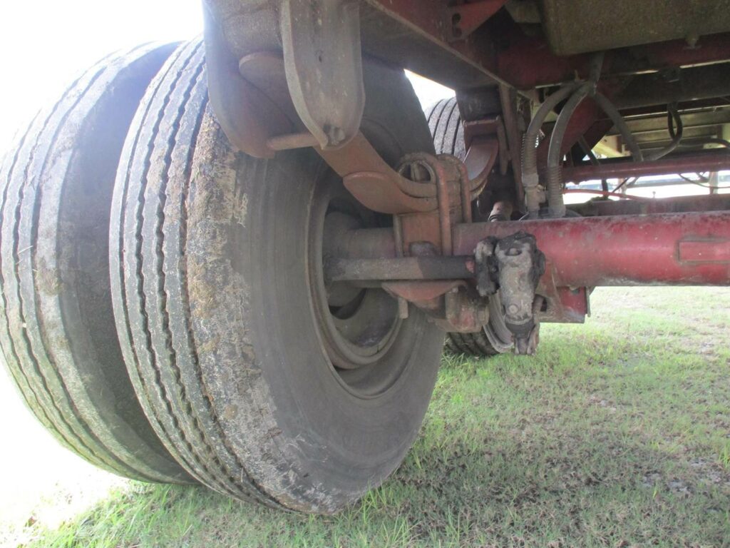 1997 Wilson 48X96 FLATBED WITH STEEL FLOOR SPRING SUSPENSION