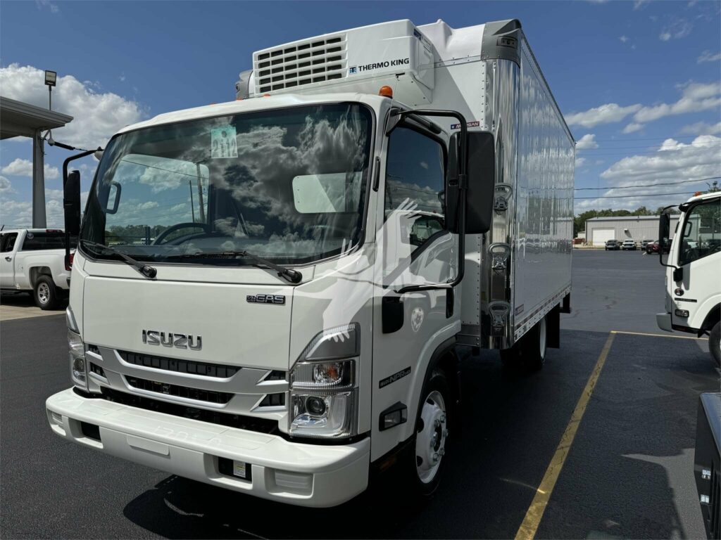 2024 Isuzu NPR HD