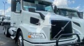 2017 Volvo VNM62T200