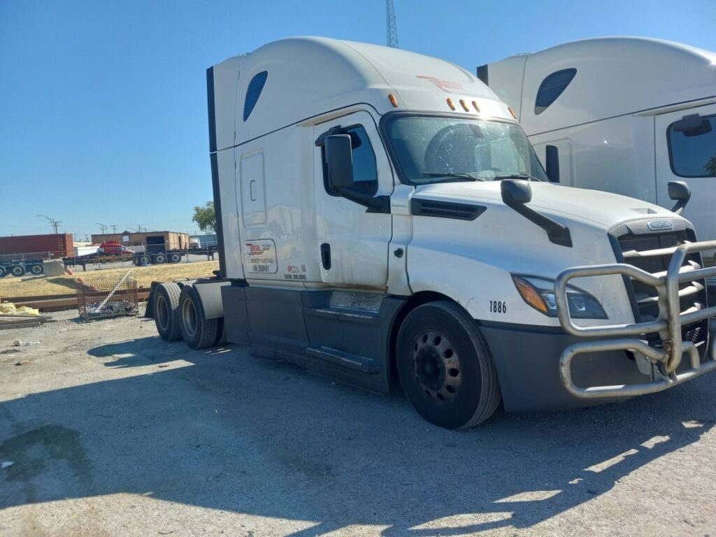 2018 Freightliner Cascadia # 1886