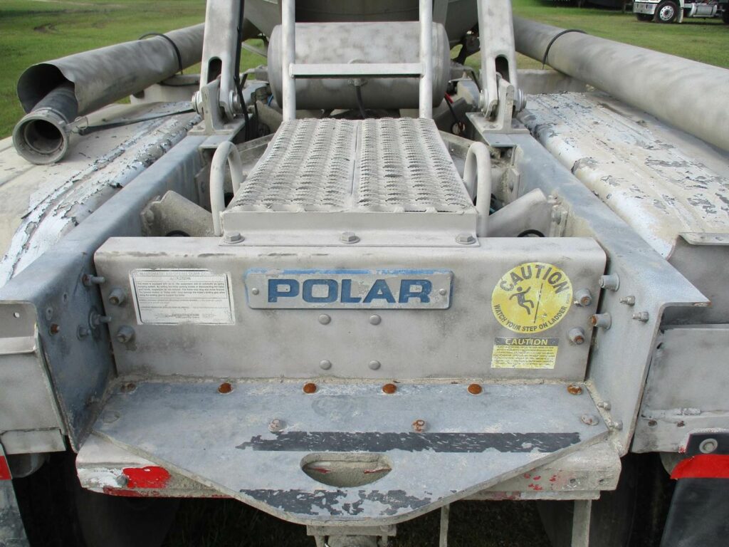 2015 Polar ALUMINUM 1000 CUBIC FT WITH REAR DISCHARGE