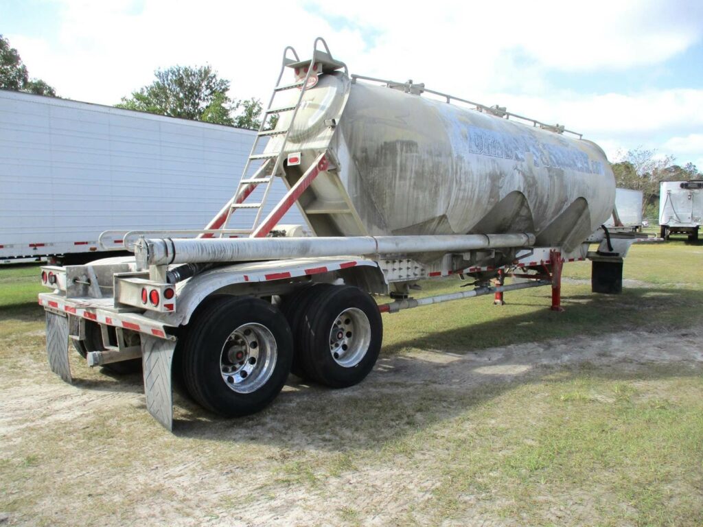 2015 Troxell 1000 CUBIC FT PNEUMATIC TANKER WITH REAR DISCHARGE