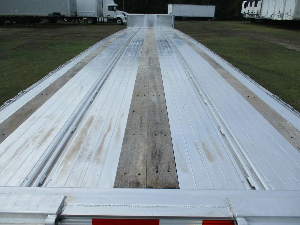 2023 Benson 53 FT HD RAMP KIT, 17.5 RIMS WITH REAR SLIDING AXL