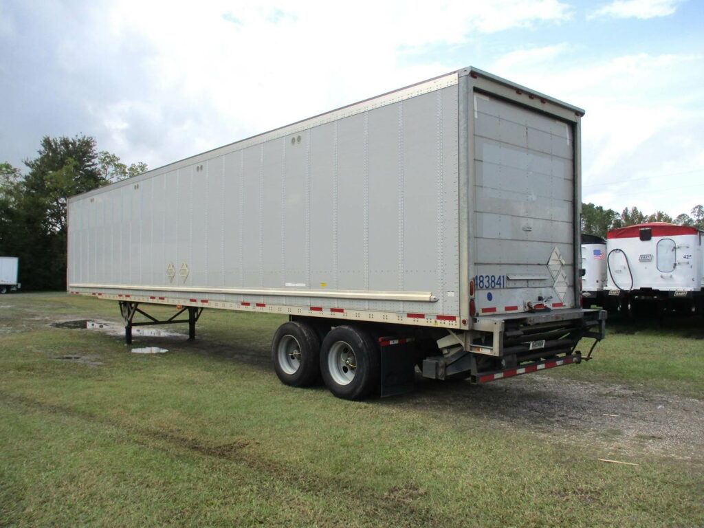 2015 Wabash 48X102 WITH LIFTGATE