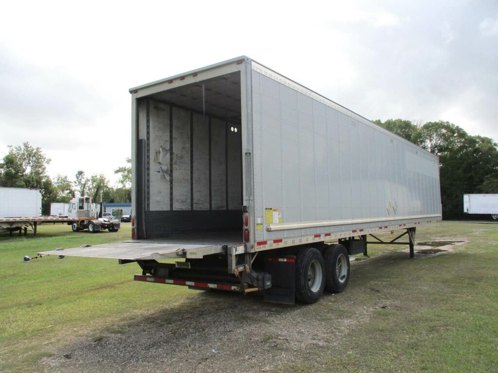 2015 Wabash 48X102 WITH LIFTGATE