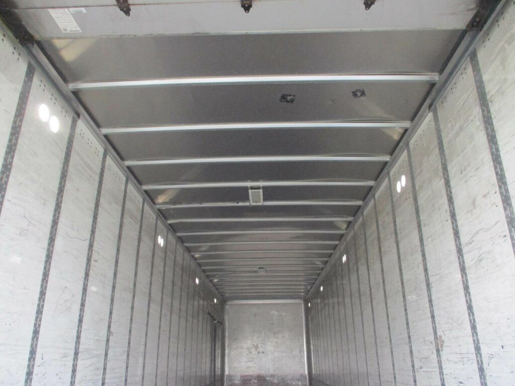 2015 Wabash 48X102 WITH LIFTGATE