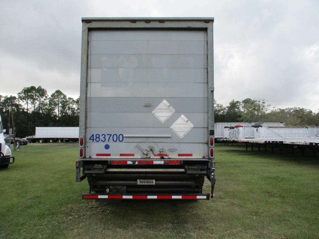 2015 Wabash 48X102 WITH ROLLUP DOOR AND 3000 POUND LIFTGATE