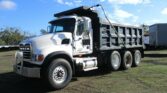 2005 Mack Granite CV713