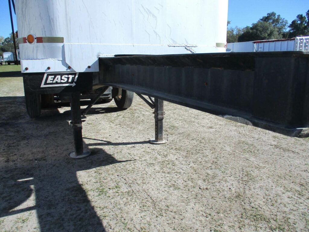 2007 East 30 FT FRAMED TRI-AXLE FL SPEC END DUMP