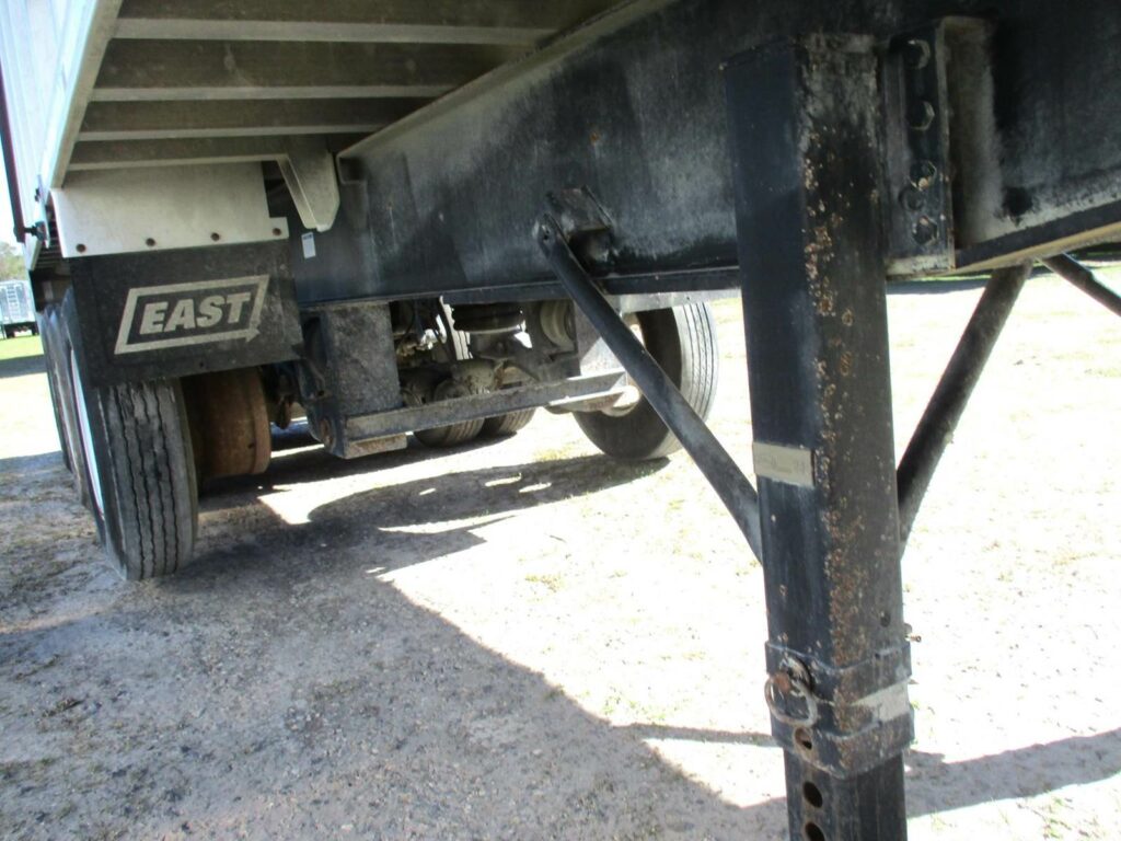 2007 East 30 FT FRAMED TRI-AXLE FL SPEC END DUMP