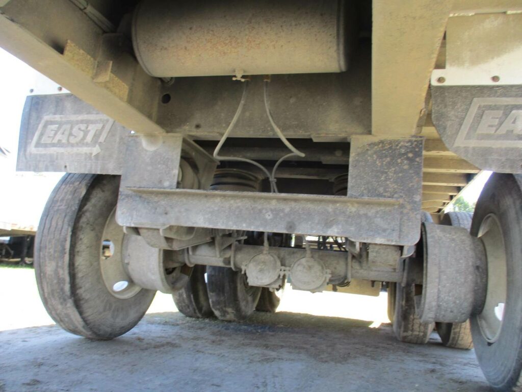 2002 East TRI-AXLE FL SPEC END DUMP