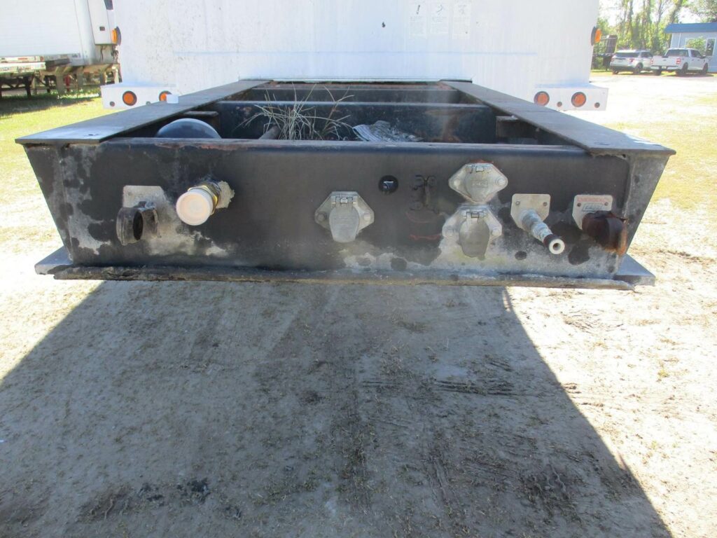 2002 East TRI-AXLE FL SPEC END DUMP