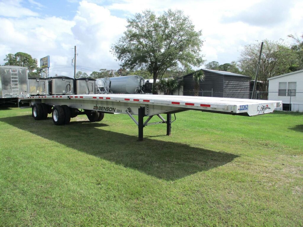 2017 Benson 53X102 ALUMINUM FLATBED, SPREAD AXLE, TOOLBOX