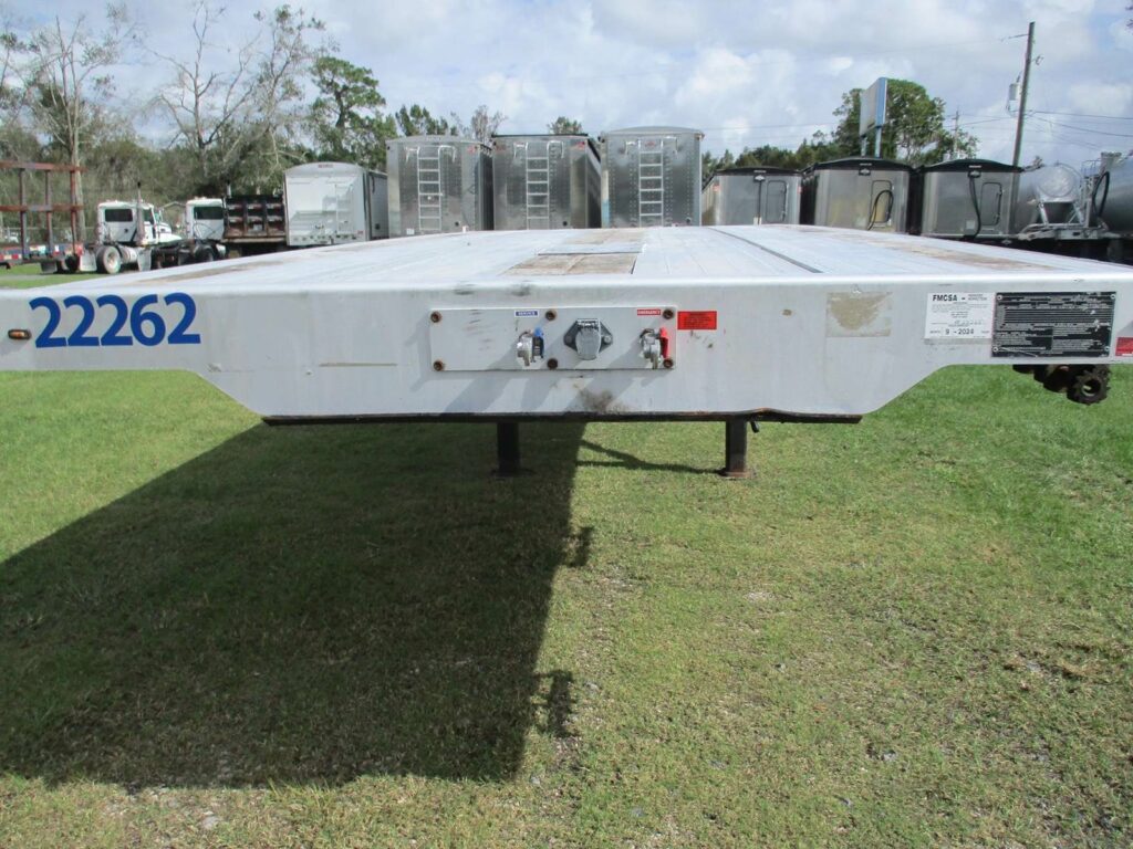 2017 Benson 53X102 ALUMINUM FLATBED, SPREAD AXLE, TOOLBOX