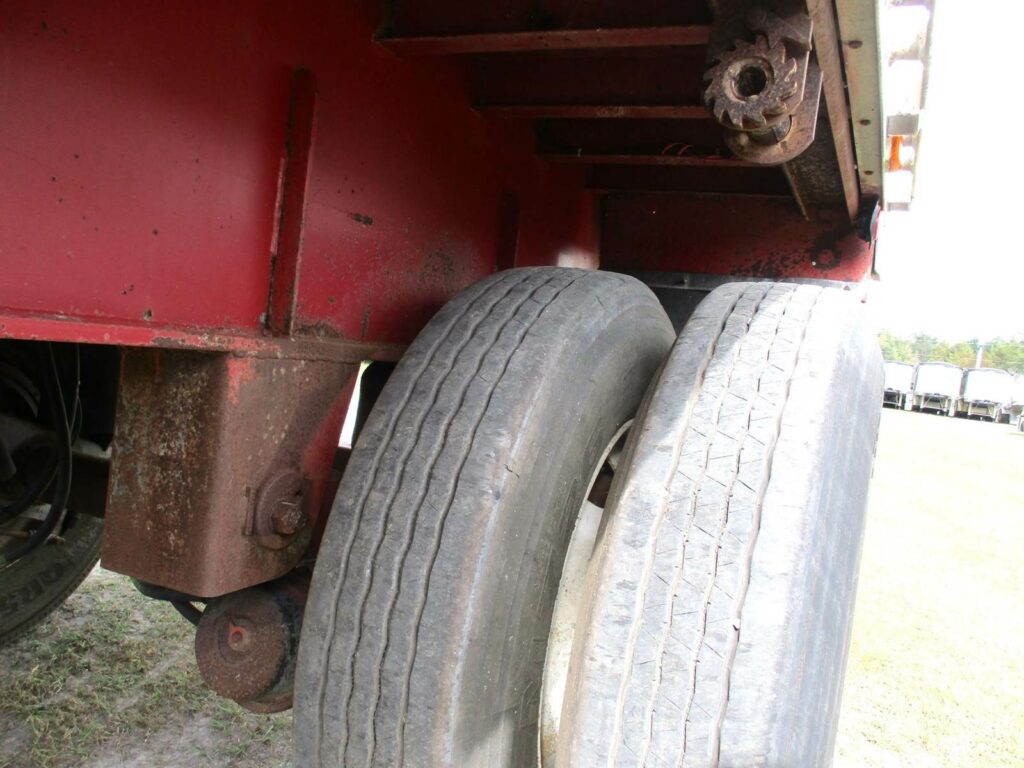 2005 Dorsey 48X102 SPREAD AXLE FLATBED