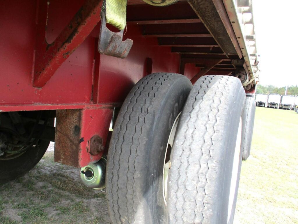 2005 Dorsey 48X102 SPREAD AXLE FLATBED