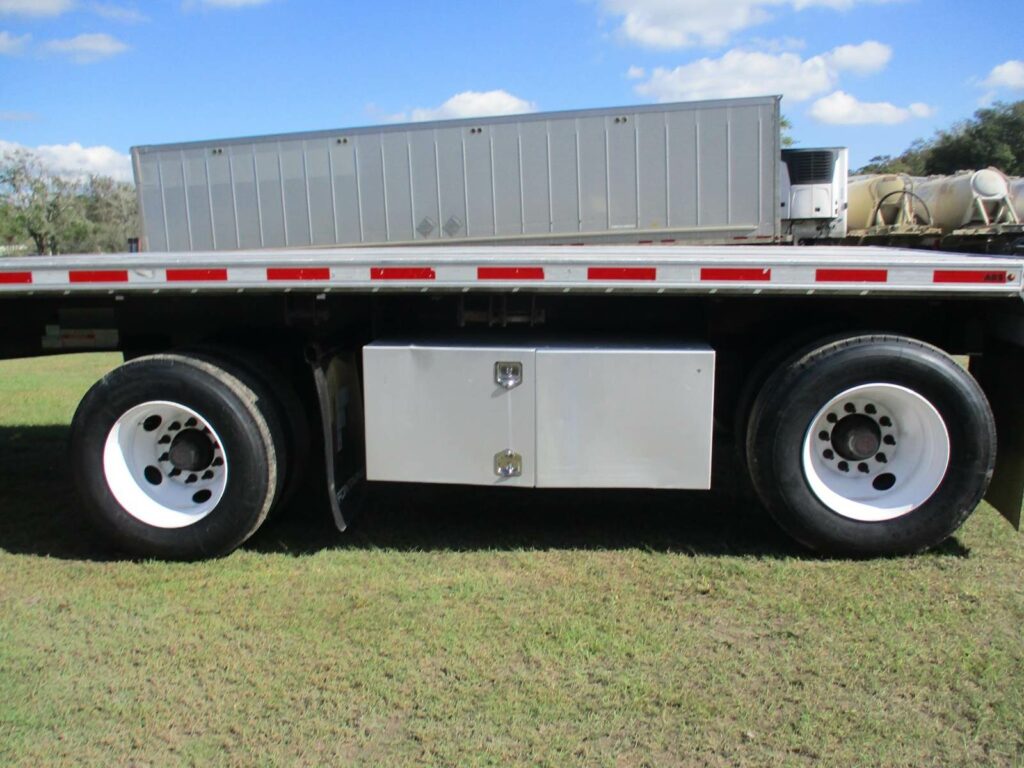 2020 Fontaine 48 FT 8 NEW VIRGIN TIRES 1 ALUMINUM TOOLBOX