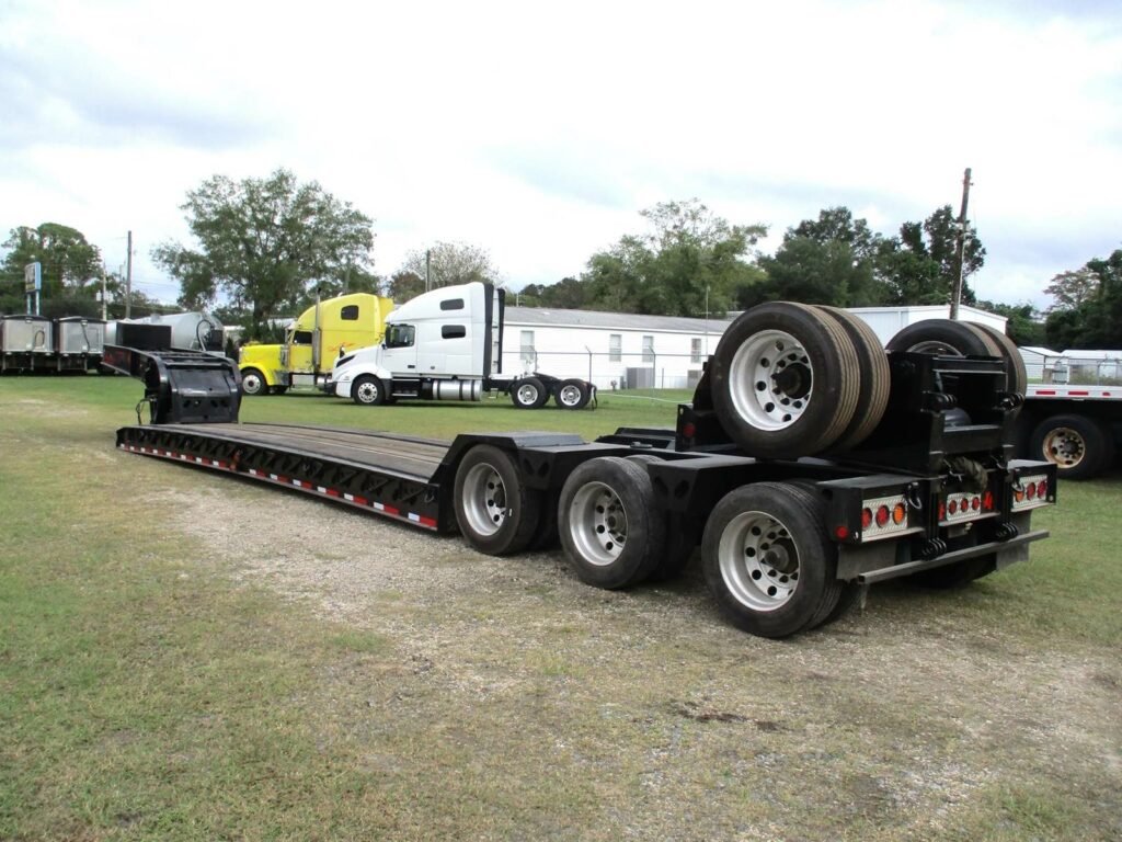 2007 XL Specialized X-L 100 CHDG TRI-AXLE PONYMOTOR WITH 4TH FLIP AXLE