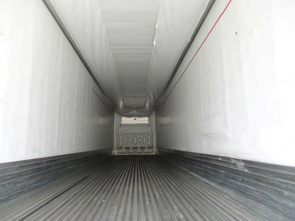 2015 UTILITY 53 FT REEFER CARRIER 7300 X4 WITH 12,070 HOURS SUP