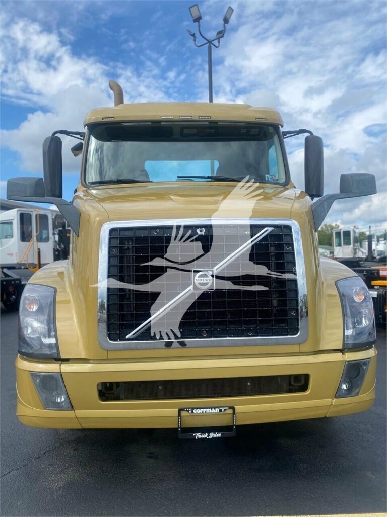 2018 Volvo VNL64T300