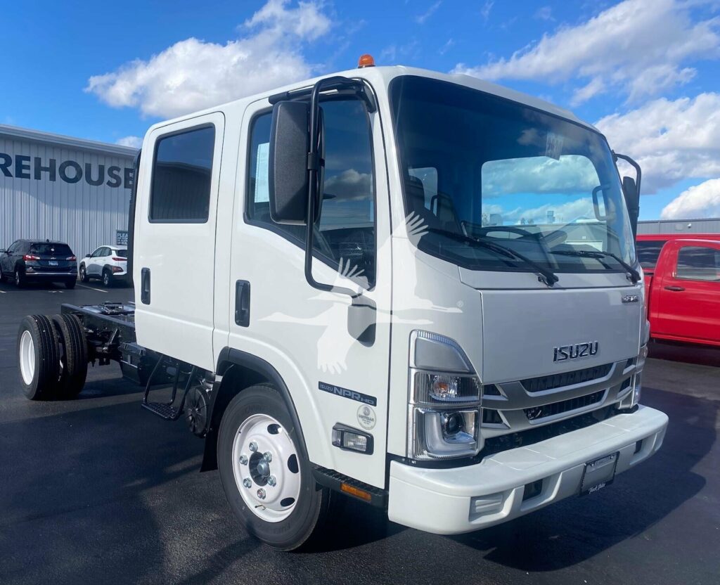 2025 Isuzu NPR HD