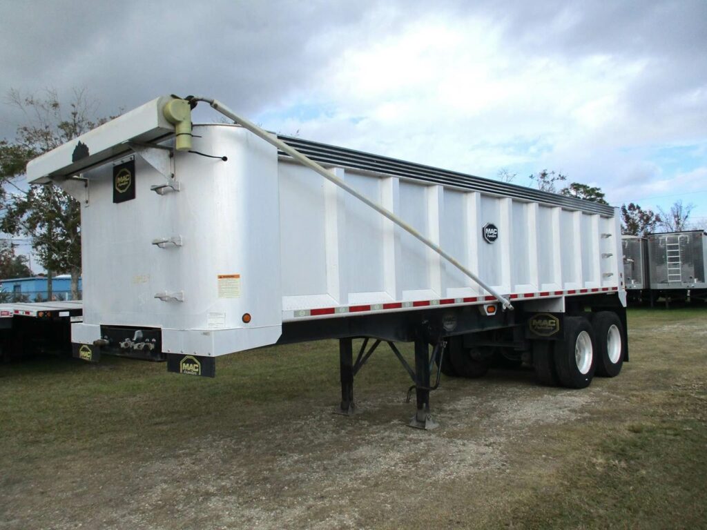 2017 MAC Trailer 28 FT STEEL FRAME TANDEM AXLE ALUMINUM BODY