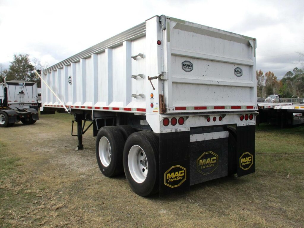 2017 MAC Trailer 28 FT STEEL FRAME TANDEM AXLE ALUMINUM BODY