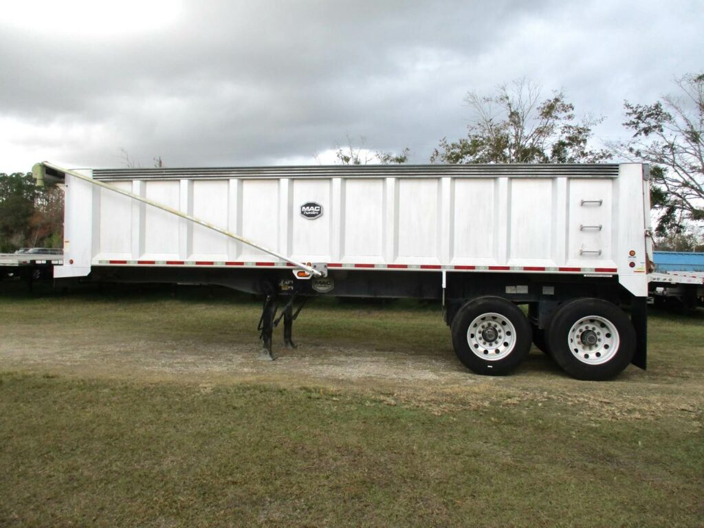 2017 MAC Trailer 28 FT STEEL FRAME TANDEM AXLE ALUMINUM BODY