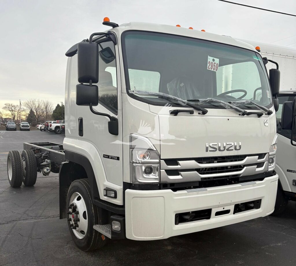 2025 Isuzu FTR