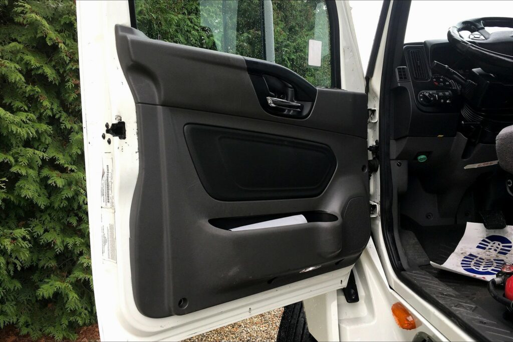 2020 CUM LT625 6×4 Day Cab