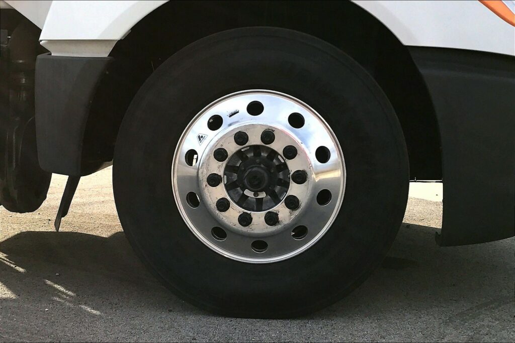 2020 CUM LT625 6×4 Day Cab