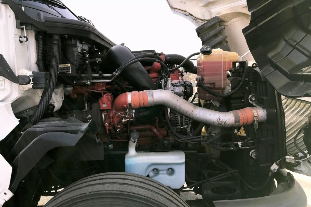 2020 CUM LT625 6×4 Day Cab