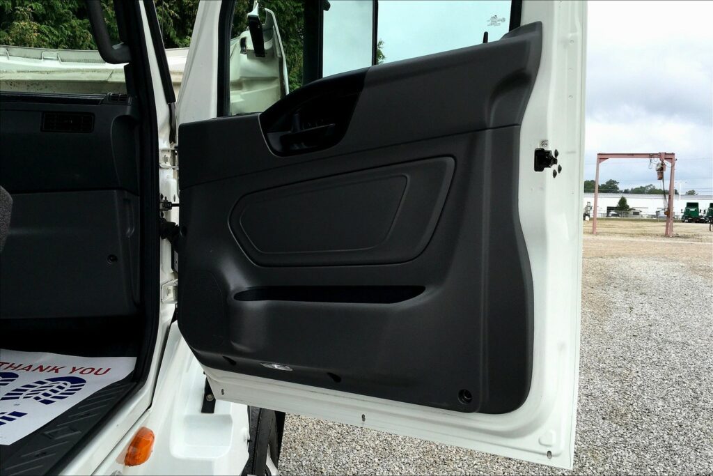 2020 INT LT625 6×4 Day Cab