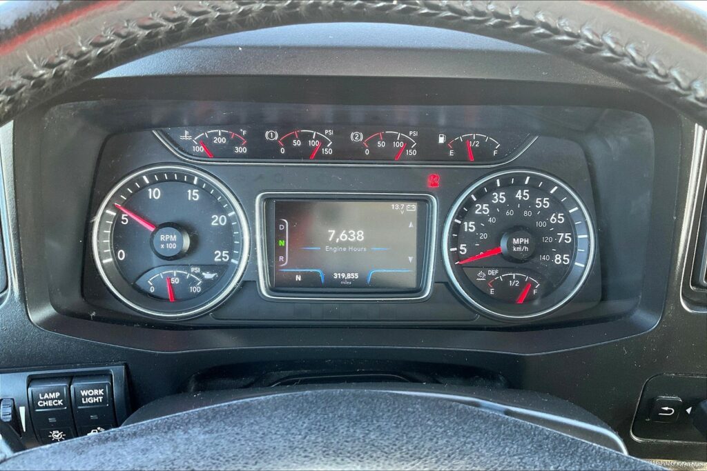 2020 CUM LT625 6×4 Sleeper