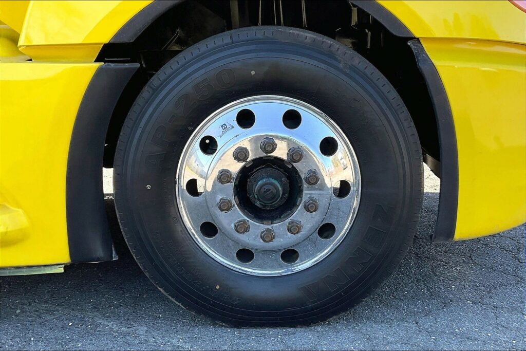 2021 INT LT625 6×4 Sleeper