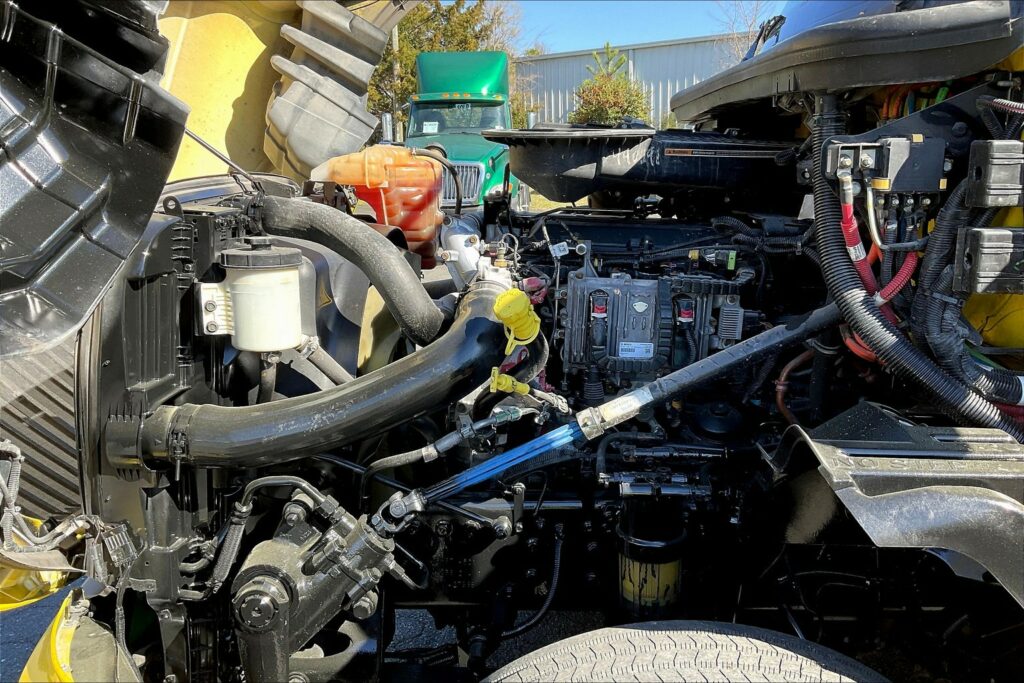 2021 INT LT625 6×4 Sleeper