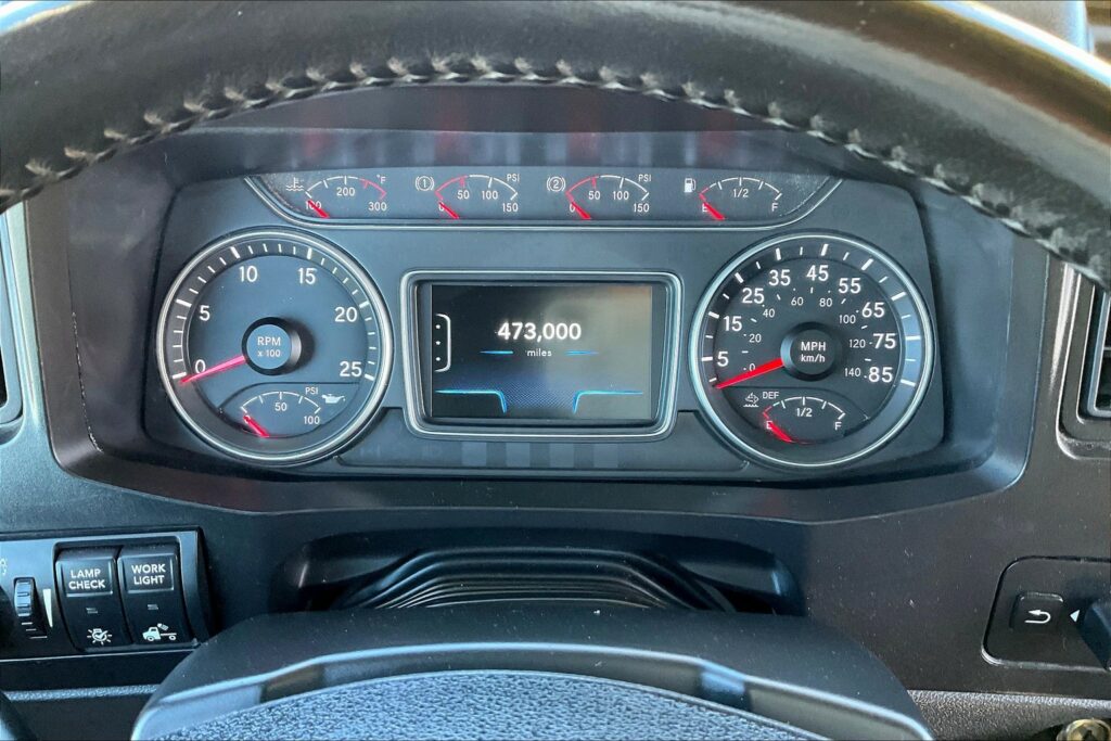 2021 INT LT625 6×4 Sleeper