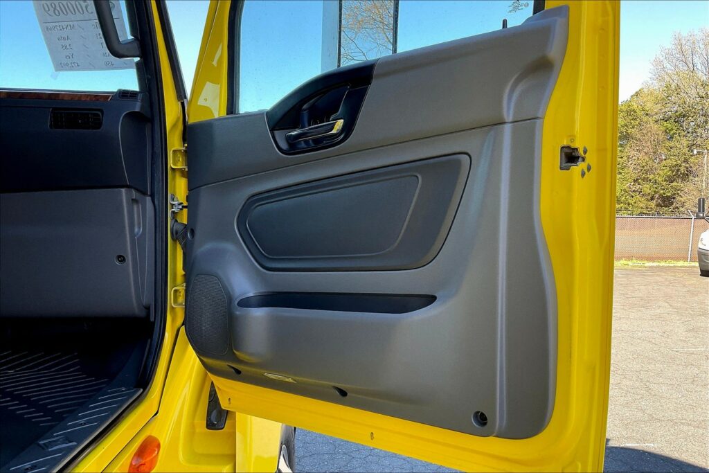 2021 INT LT625 6×4 Sleeper