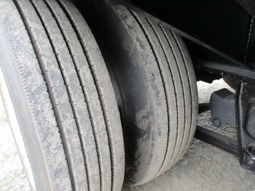 1999 Fontaine DROP DECK WITH FORK LIFT RAMP