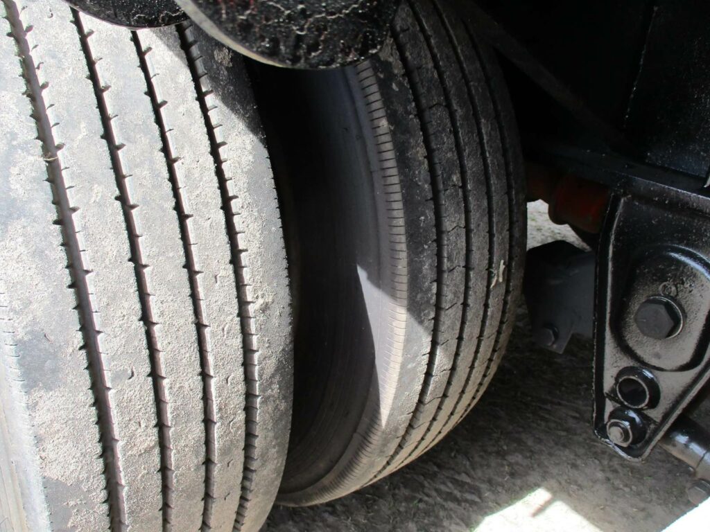 1999 Fontaine DROP DECK WITH FORK LIFT RAMP