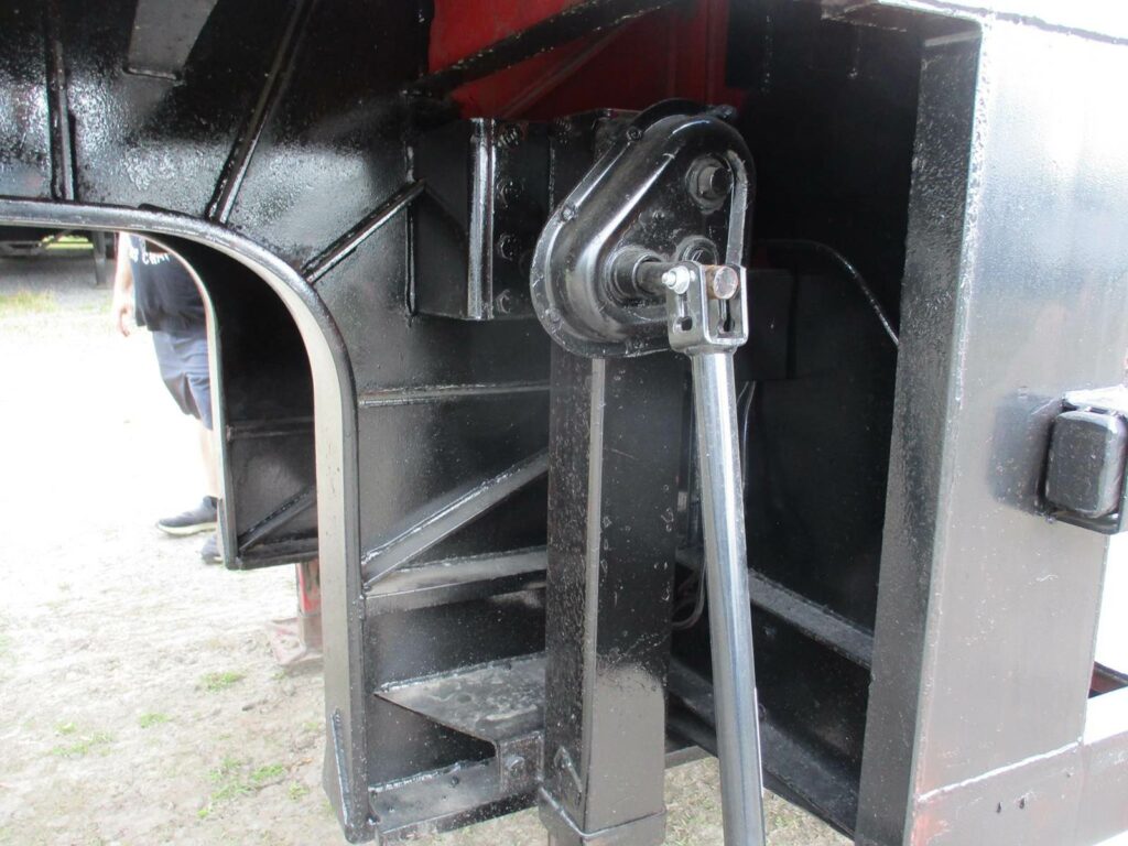 1999 Fontaine DROP DECK WITH FORK LIFT RAMP