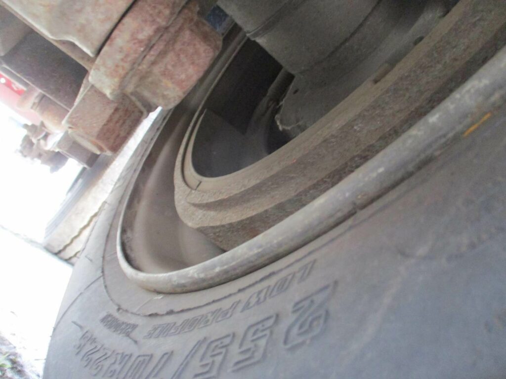 1999 Fontaine DROP DECK WITH FORK LIFT RAMP