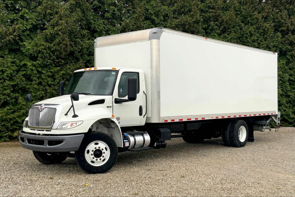 2022 CUM MV607 Medium Conventional