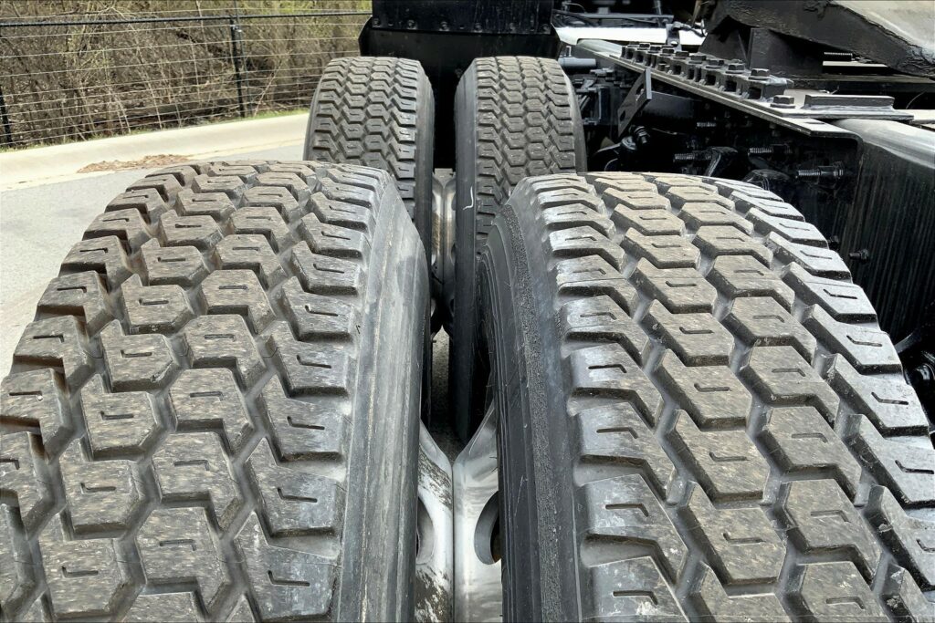 2020 CUM LT625 6×4 Day Cab