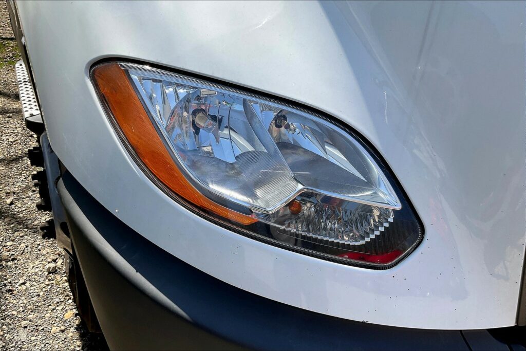 2021 CUM LT625 6×4 Sleeper