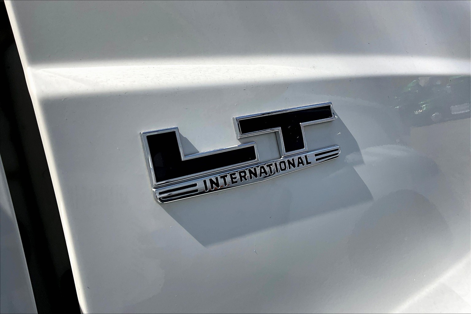 2021 CUM LT625 6×4 Sleeper