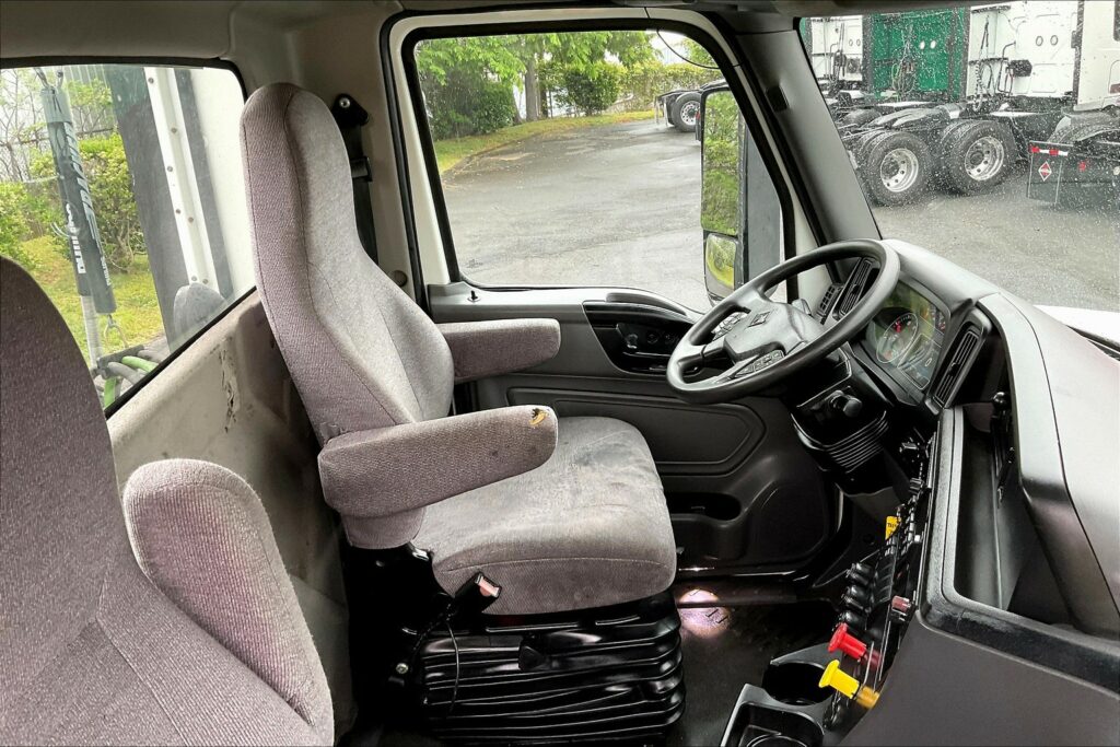 2021 CUM LT625 6×4 Day Cab